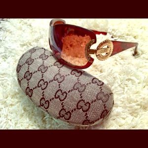GUCCI Shield sunglasses
